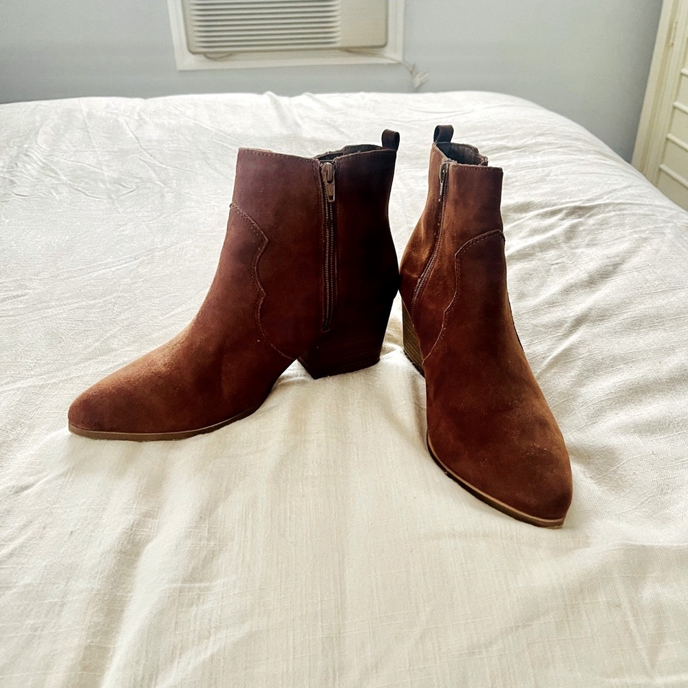 Time & Tru Western Booties